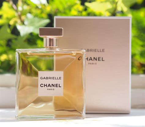 review chanel perfume